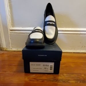 Cole Haan size 10 black/Ivory Pinch Loafers
